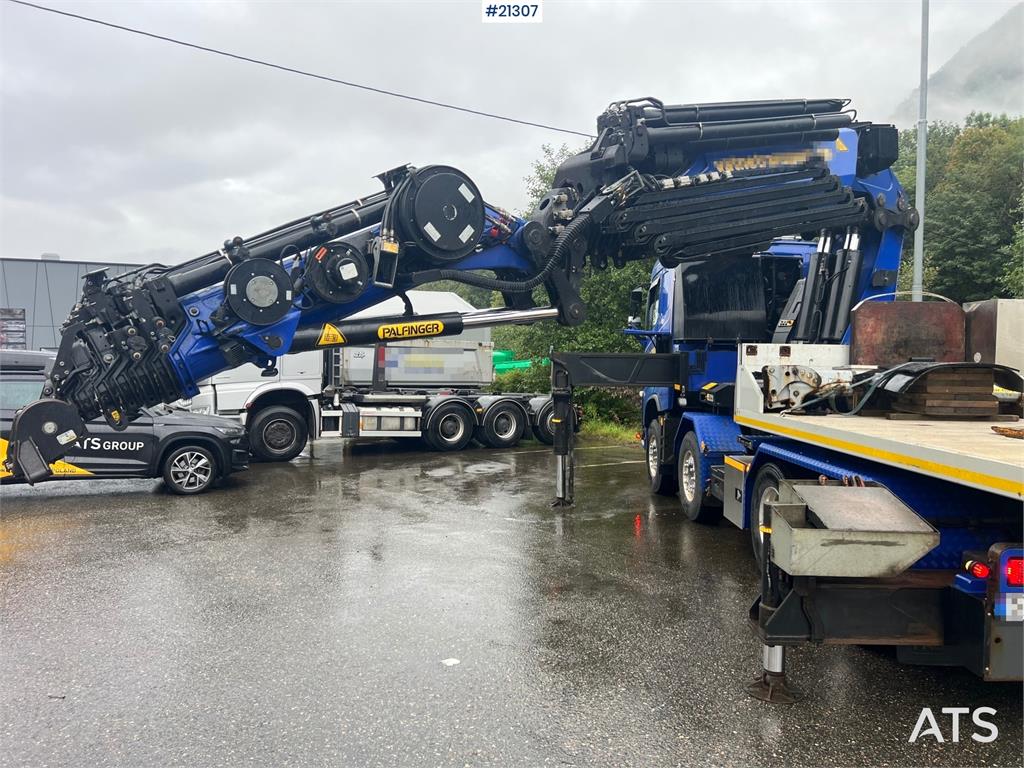 Volvo FH 8x4 crane truck w/ 2017 165 t/m palfinger crane