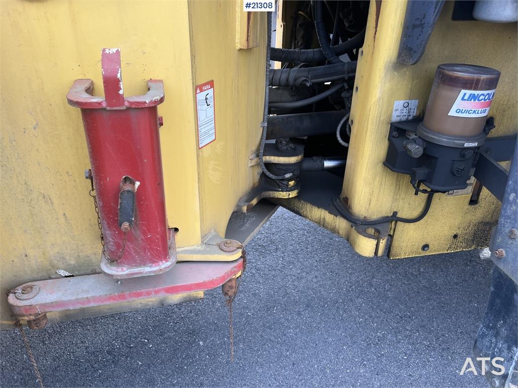 New Holland w270B