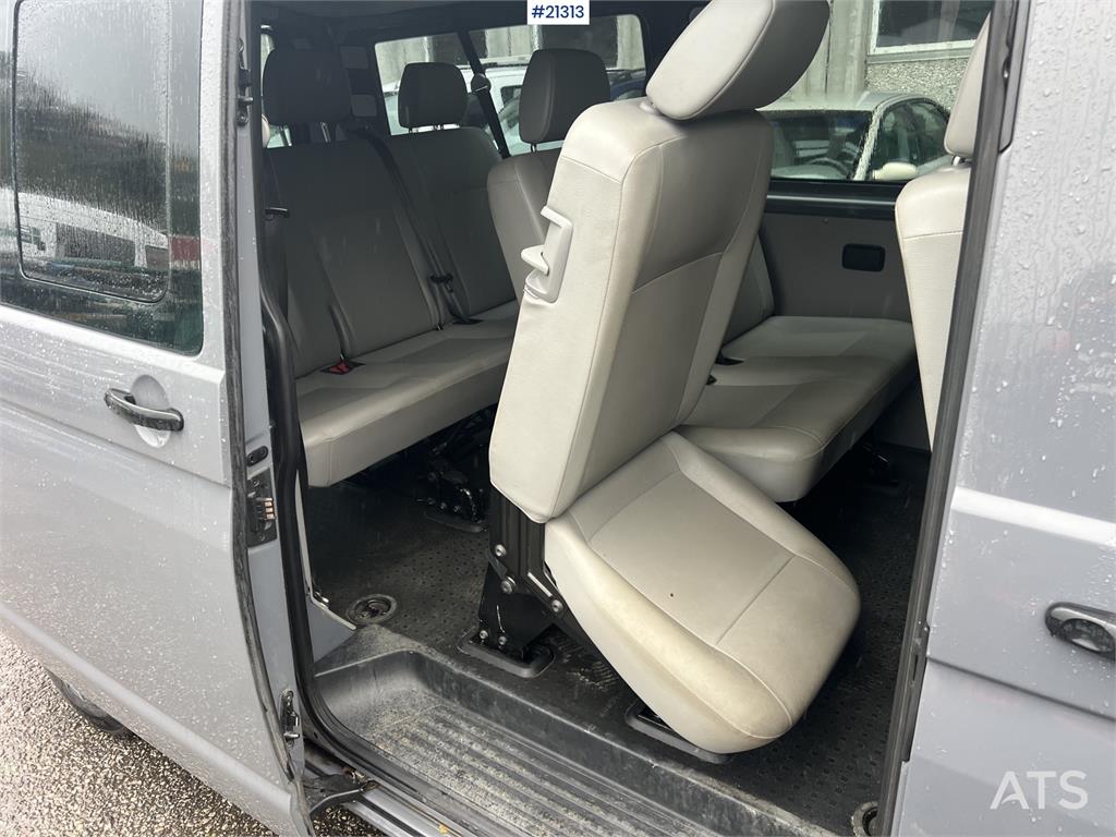 Volkswagen combi 9 seater minibus