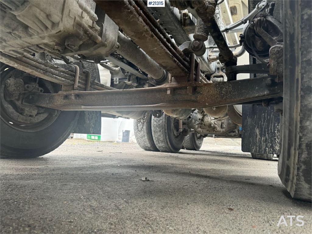 Scania R580 8x4 Plow rigged dump truck