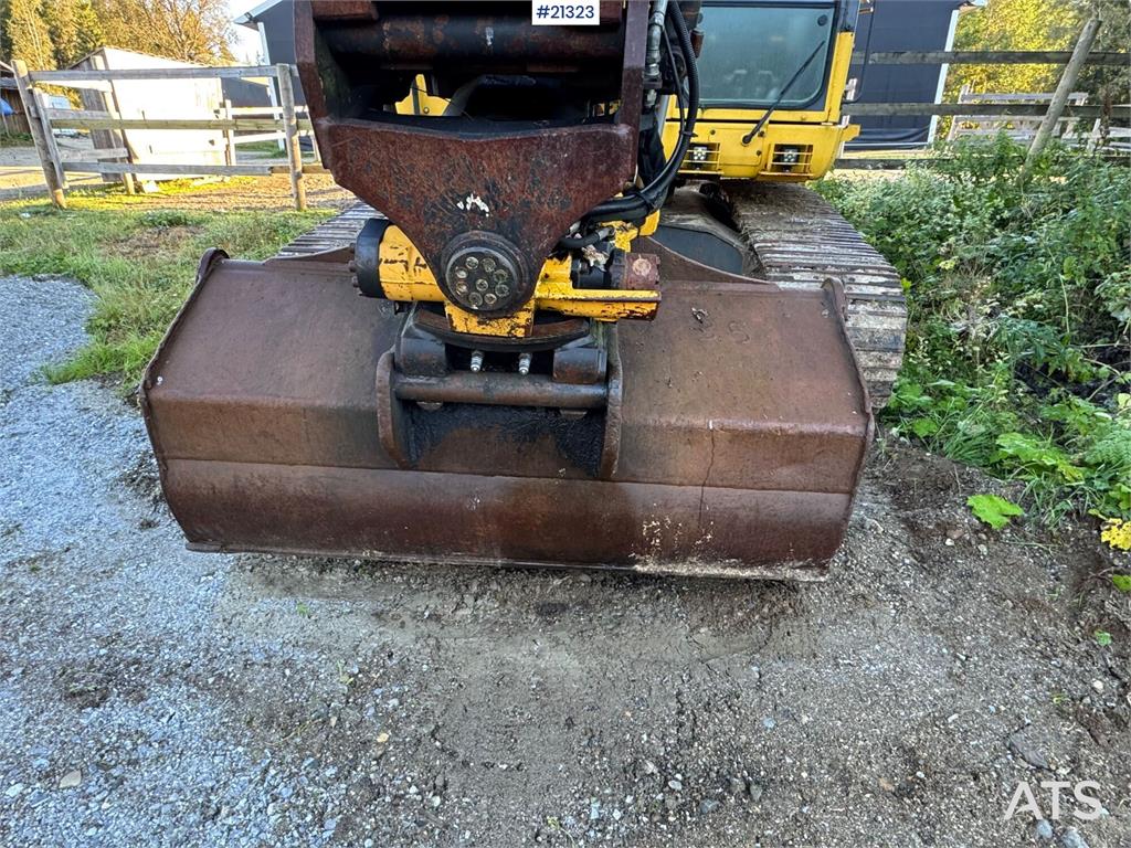 Komatsu PC228 w/ sanding bucket and rotor tilt!