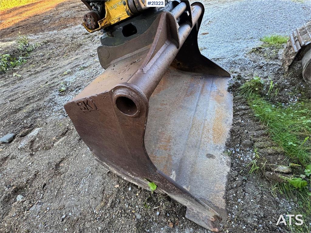 Komatsu PC228 w/ sanding bucket and rotor tilt!