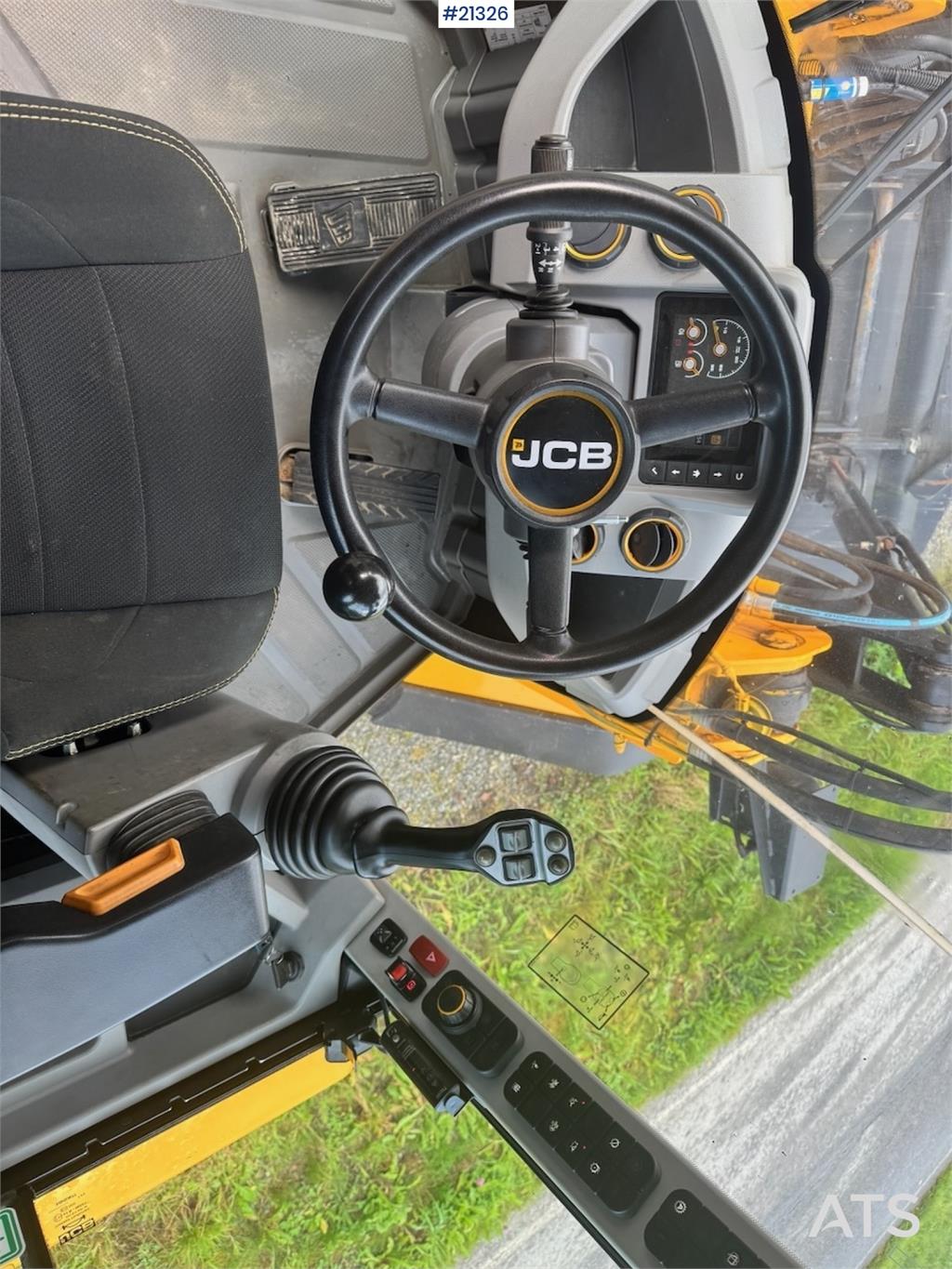 JCB 413K