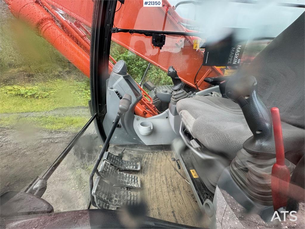 Hitachi ZX210LC w/ new certification. Only 2600 hours!