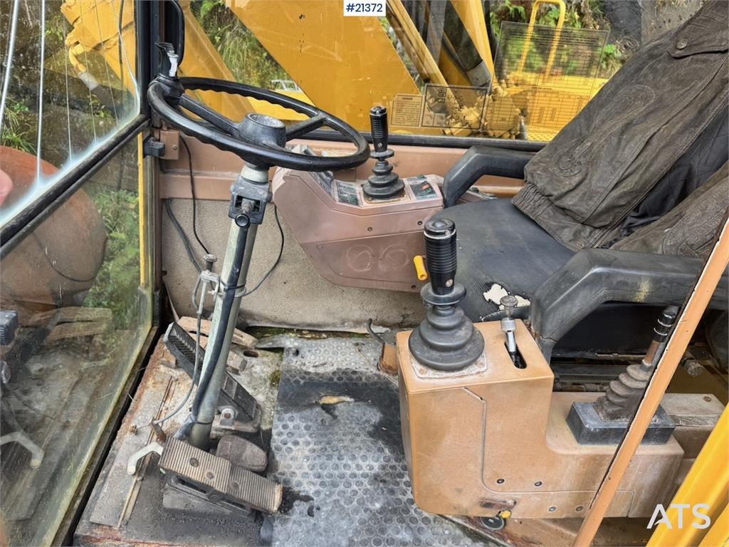 CAT 212B
