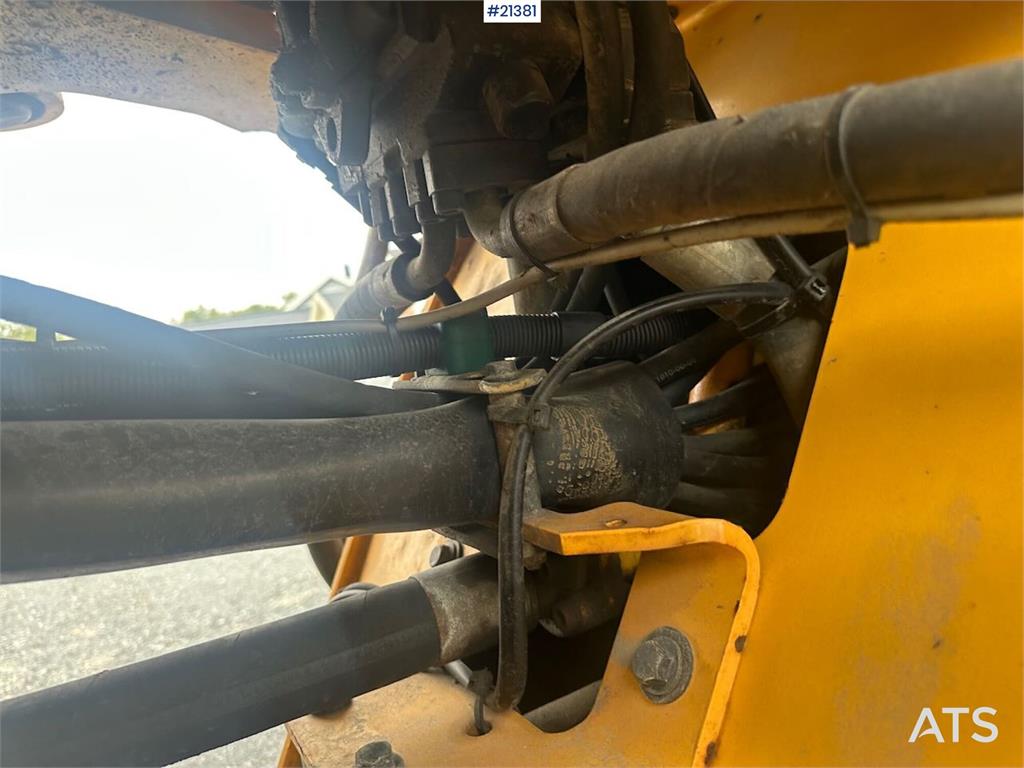 Volvo L90E wheel loader. WATCH VIDEO.