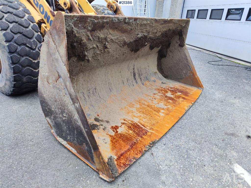 LiuGong CLG 835 III Wheel Loader. Low hours!