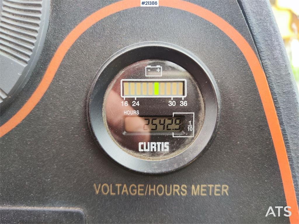 LiuGong CLG 835 III Wheel Loader. Low hours!