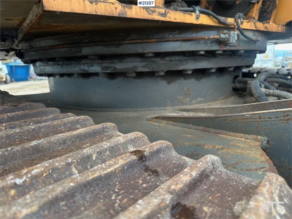 CASE CX130B excavator w/rototilt and two buckets. WATCH