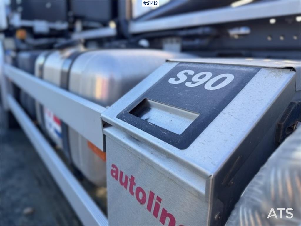 Mercedes-Benz Arocs 2543 6x2 Hook Truck. 3600 km!!