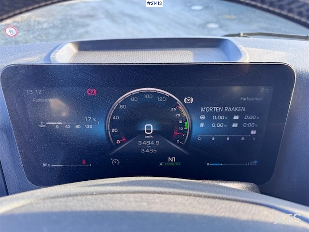 Mercedes-Benz Arocs 2543 6x2 Hook Truck. 3600 km!!