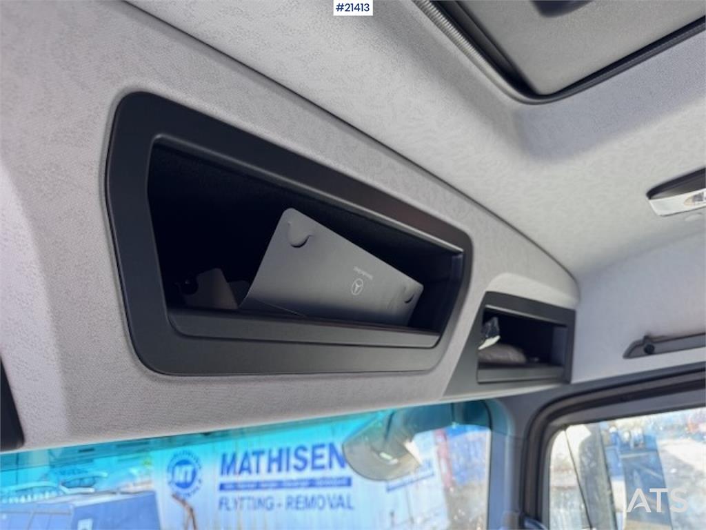 Mercedes-Benz Arocs 2543 6x2 Hook Truck. 3600 km!!