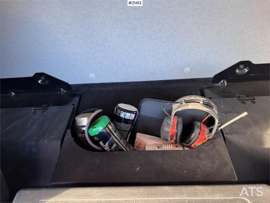 Mercedes-Benz Arocs 2543 6x2 Hook Truck. 3600 km!!