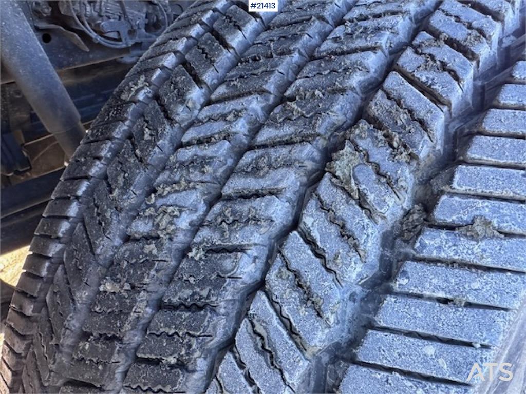 Mercedes-Benz Arocs 2543 6x2 Hook Truck. 3600 km!!