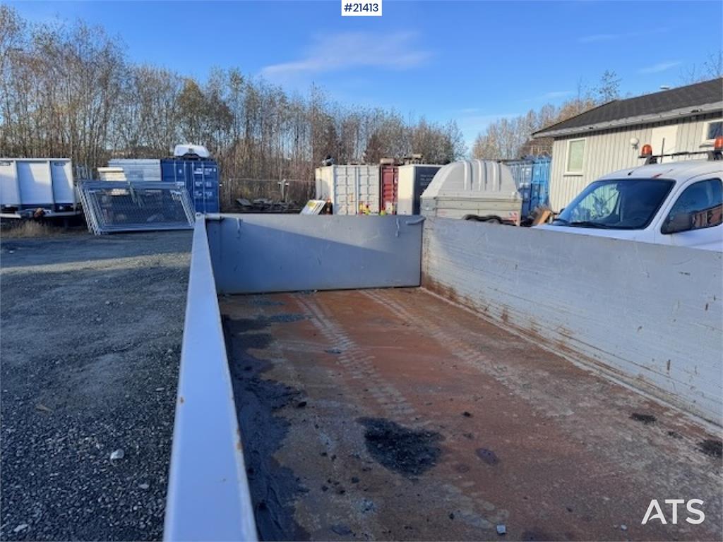 Mercedes-Benz Arocs 2543 6x2 Hook Truck. 3600 km!!