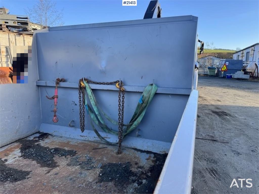 Mercedes-Benz Arocs 2543 6x2 Hook Truck. 3600 km!!