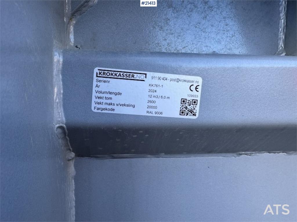 Mercedes-Benz Arocs 2543 6x2 Hook Truck. 3600 km!!