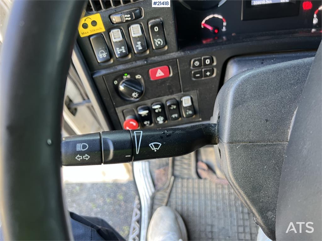 Scania R560 Plow rigged tipper truck w/ plow attachment