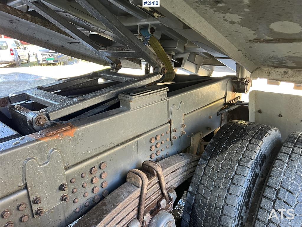 Scania R560 Plow rigged tipper truck w/ plow attachment