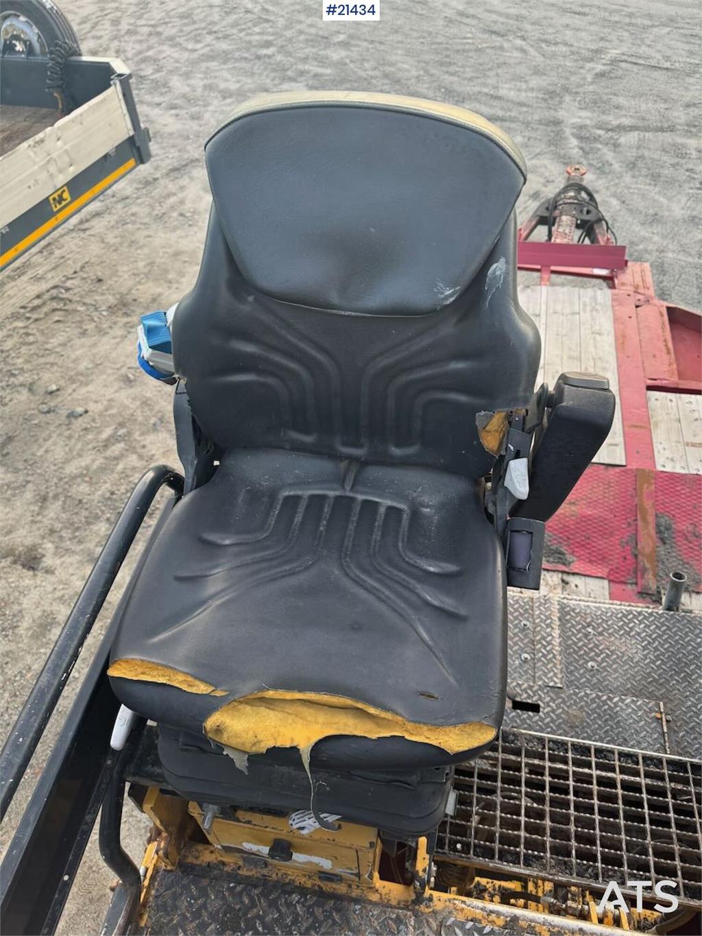CAT AP 300