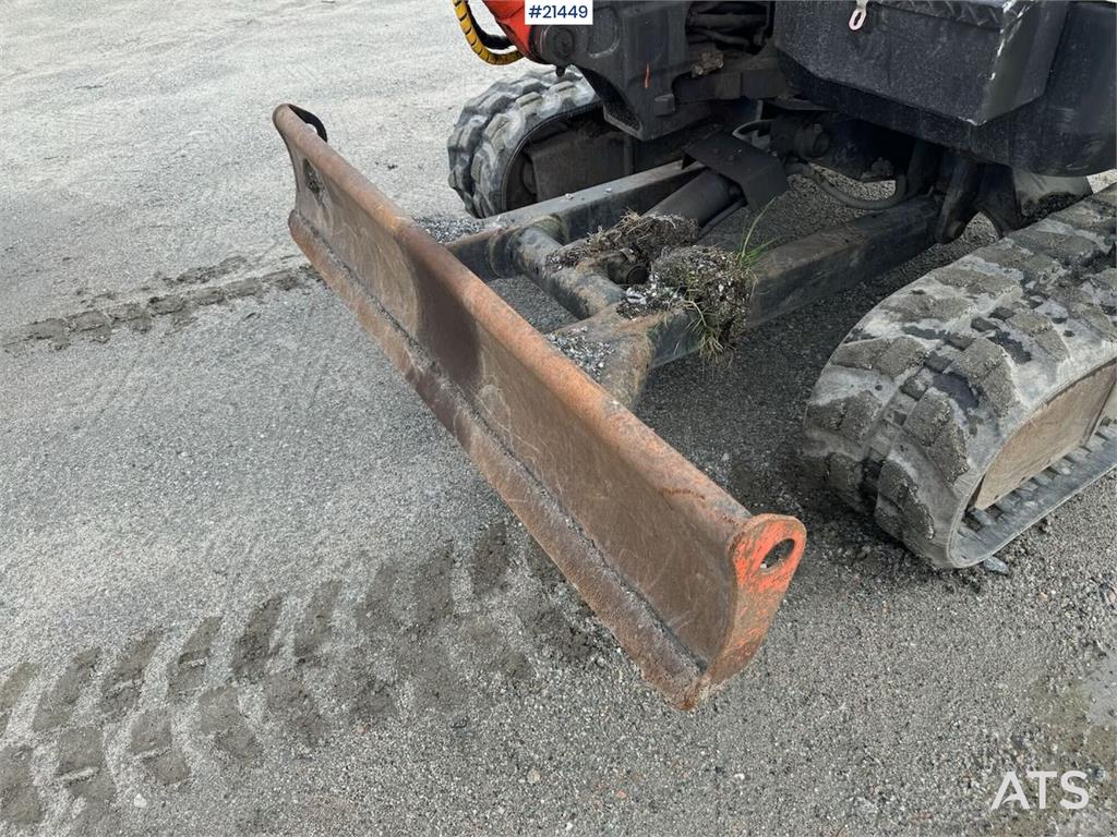Kubota U35-3 Tracked excavator w/ 3 buckets WATCH VIDEO