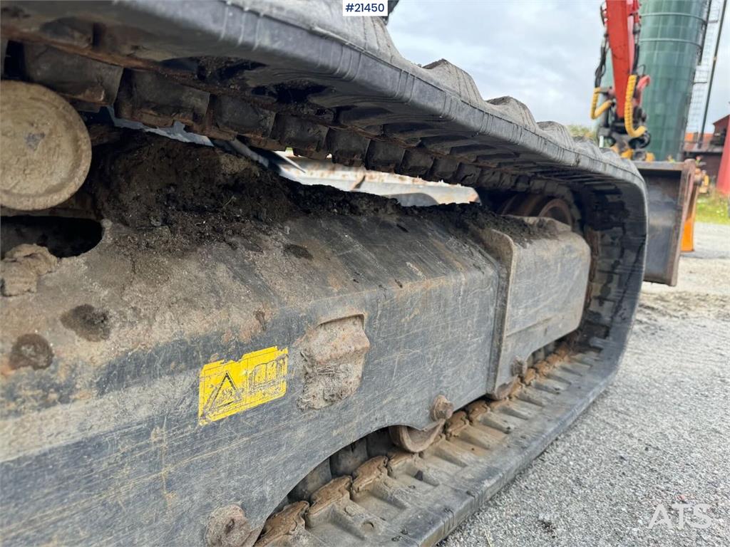 Kubota KX057-4 Tracked excavator w/ sanding bucket and ro