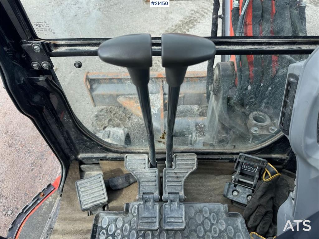 Kubota KX057-4 Tracked excavator w/ sanding bucket and ro