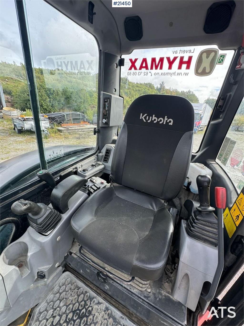 Kubota KX057-4 Tracked excavator w/ sanding bucket and ro