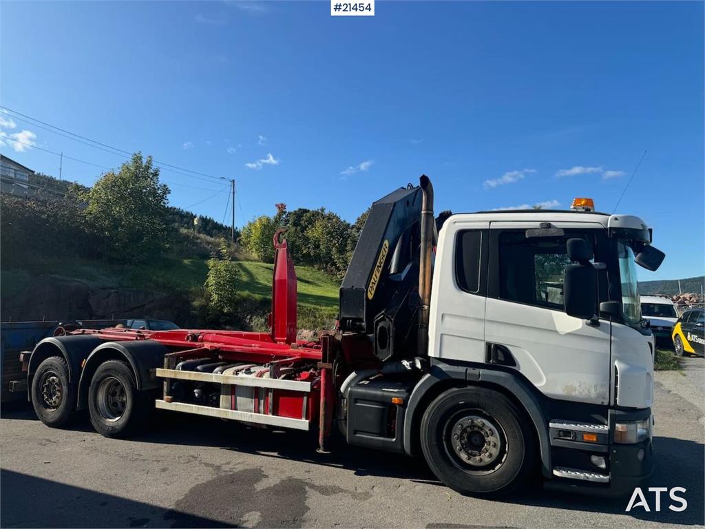 Scania P340 Hook/crane truck 23 t/m Palfinger crane