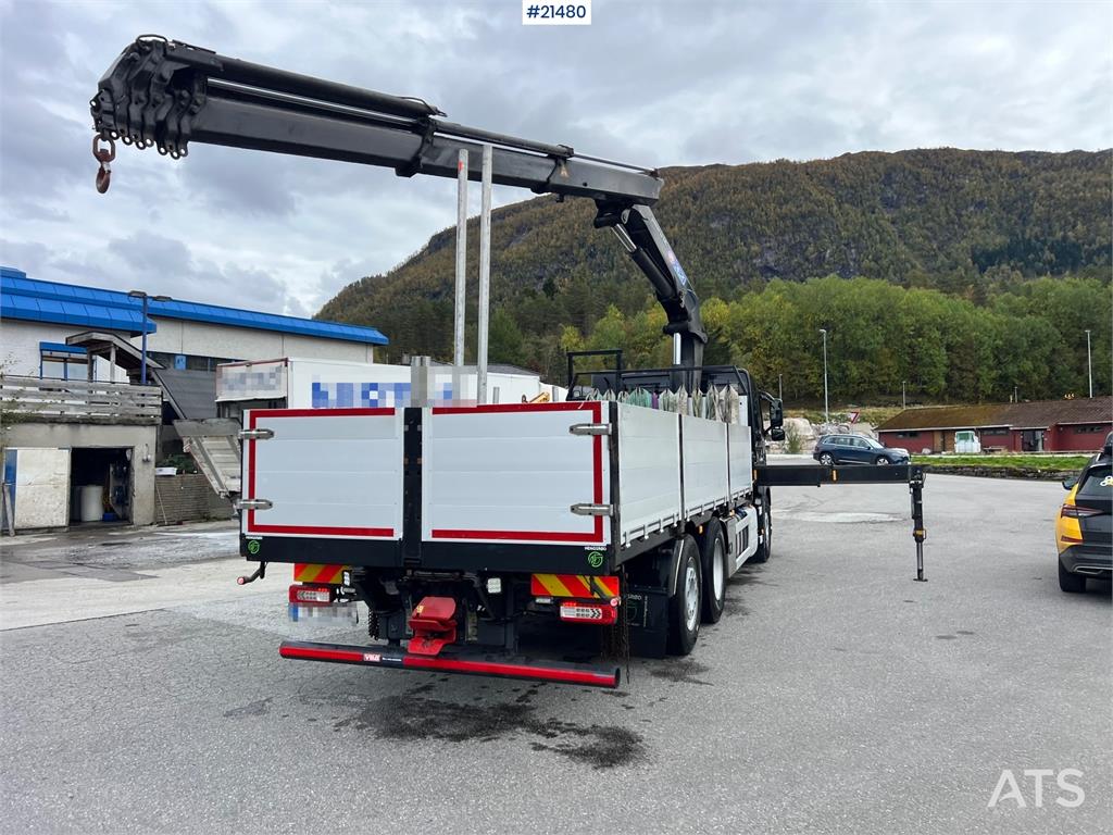 Volvo FM460 6x2 Crane Truck w/ 26t/m HMF crane