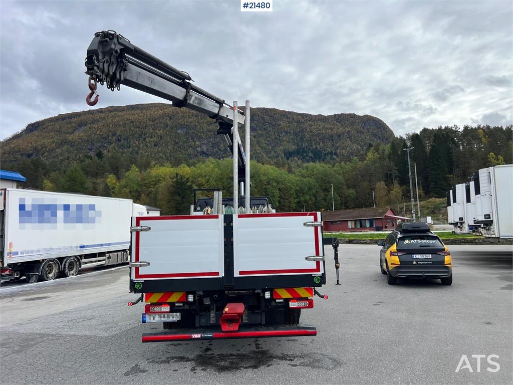 Volvo FM460 6x2 Crane Truck w/ 26t/m HMF crane