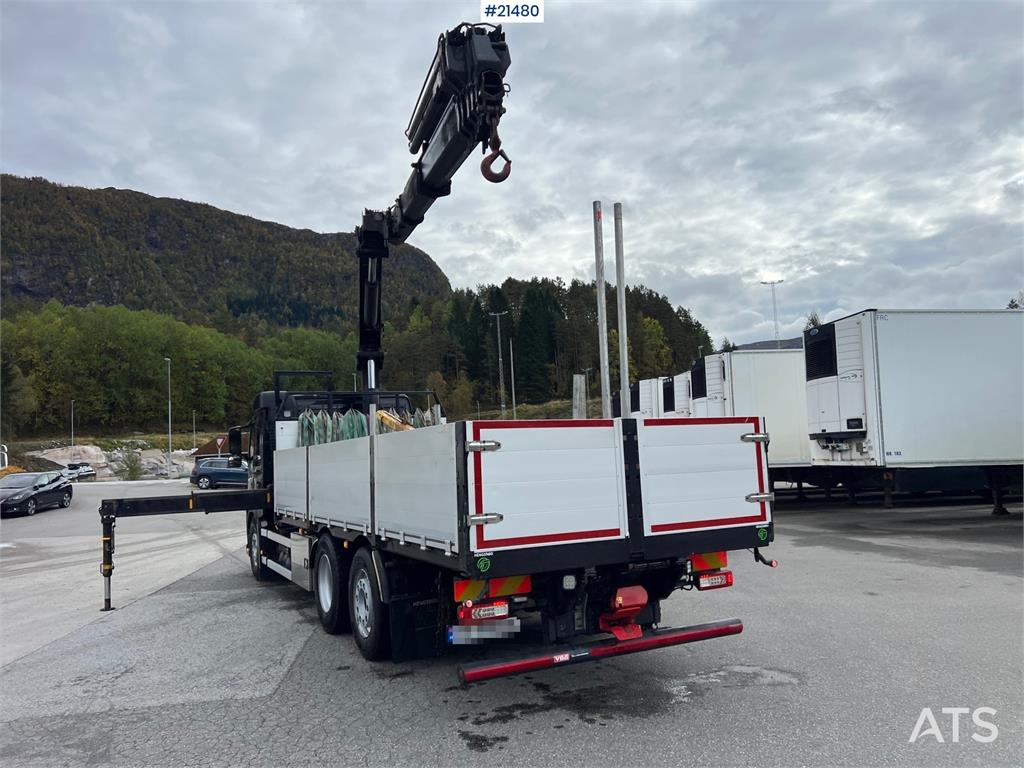 Volvo FM460 6x2 Crane Truck w/ 26t/m HMF crane