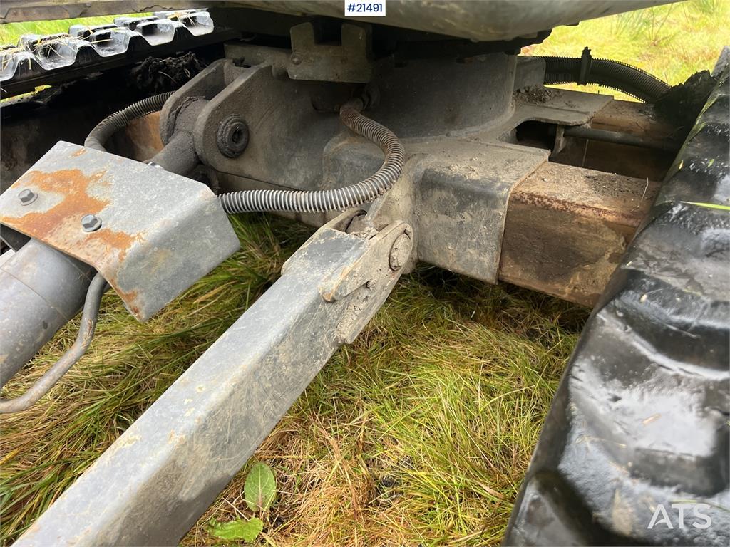 Volvo EC15B xtv excavator w/ trench bucket and hydraulic