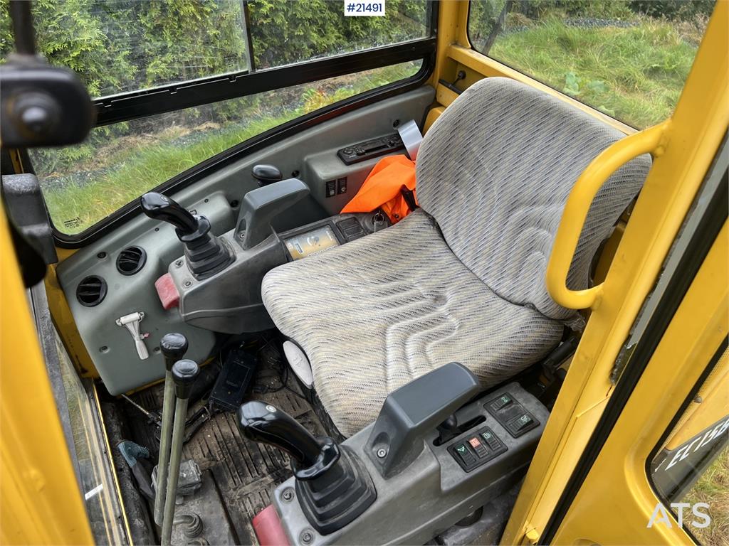 Volvo EC15B xtv excavator w/ trench bucket and hydraulic