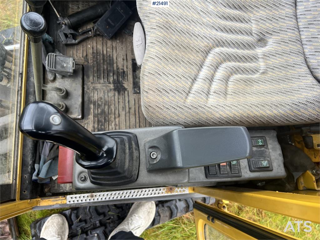 Volvo EC15B xtv excavator w/ trench bucket and hydraulic