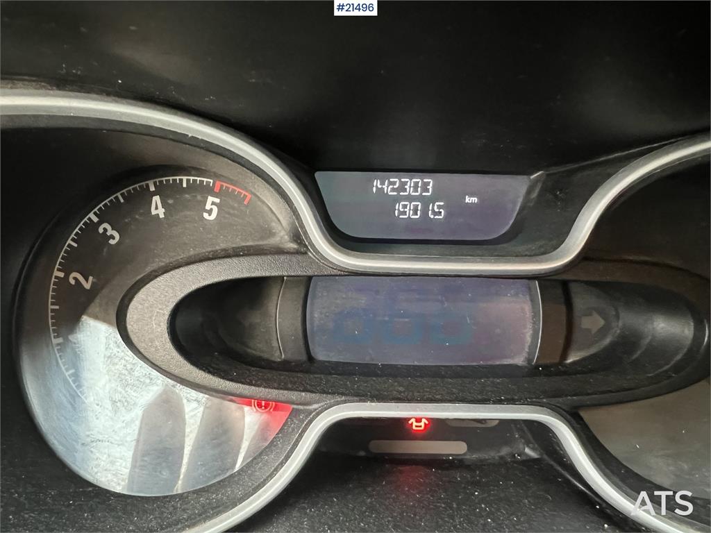 Opel Vivaro w/ seating for 9