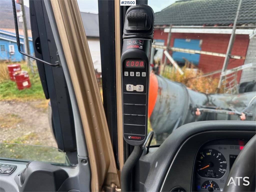 Mercedes-Benz Actros 2848 4x4+2 snow rigged hook truck w/ 20t ho