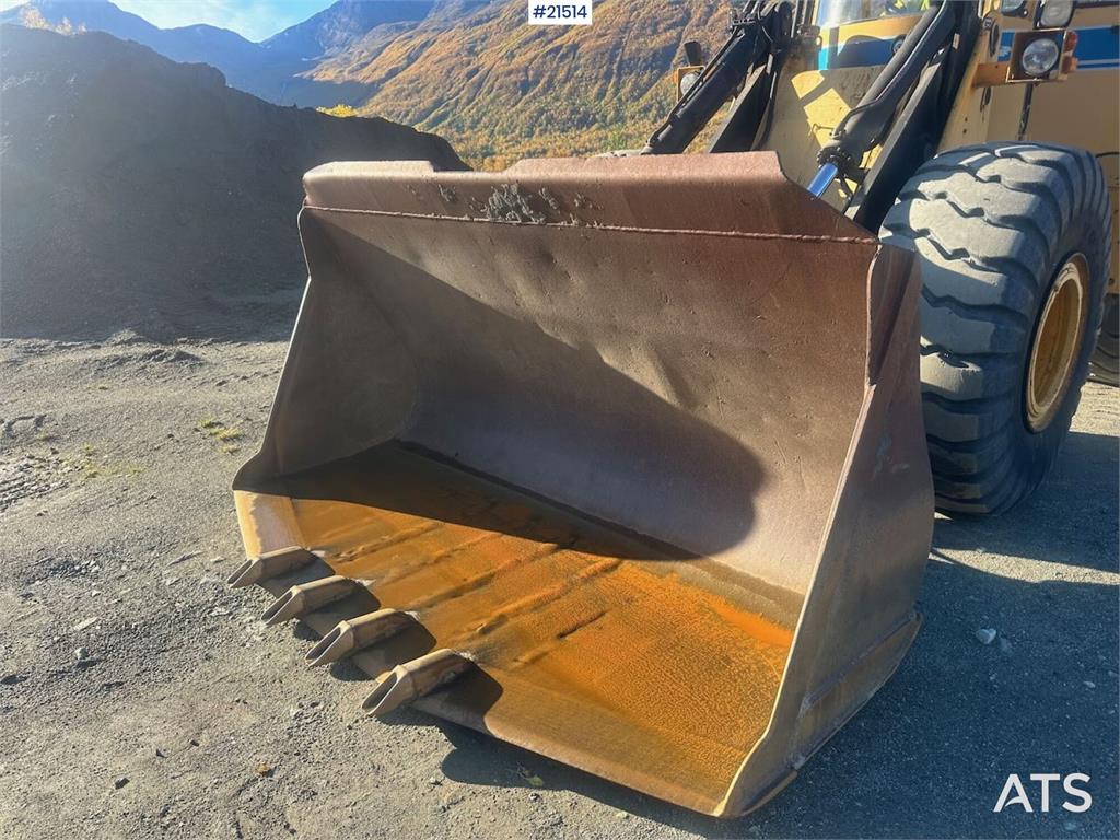Volvo BM 4500 wheel loader w/ scale and bucket. WATCH VIDEO