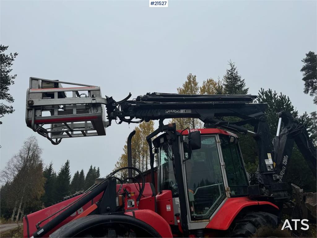 Huddig 1260B Backhoe w/ Huddig 2000 lift, tilt and sandin