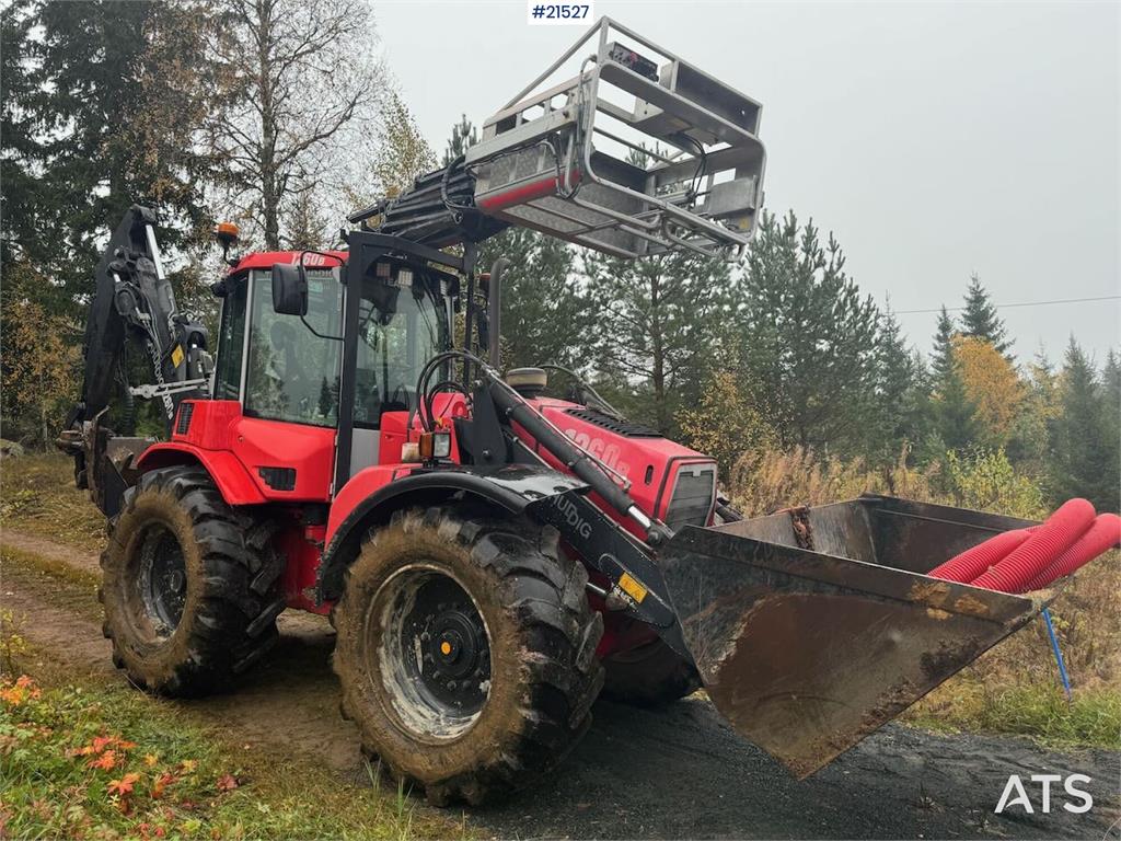Huddig 1260B Backhoe w/ Huddig 2000 lift, tilt and sandin