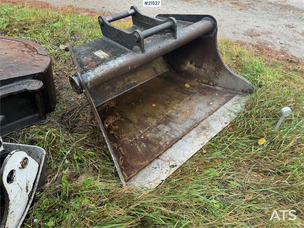 Huddig 1260B Backhoe w/ Huddig 2000 lift, tilt and sandin