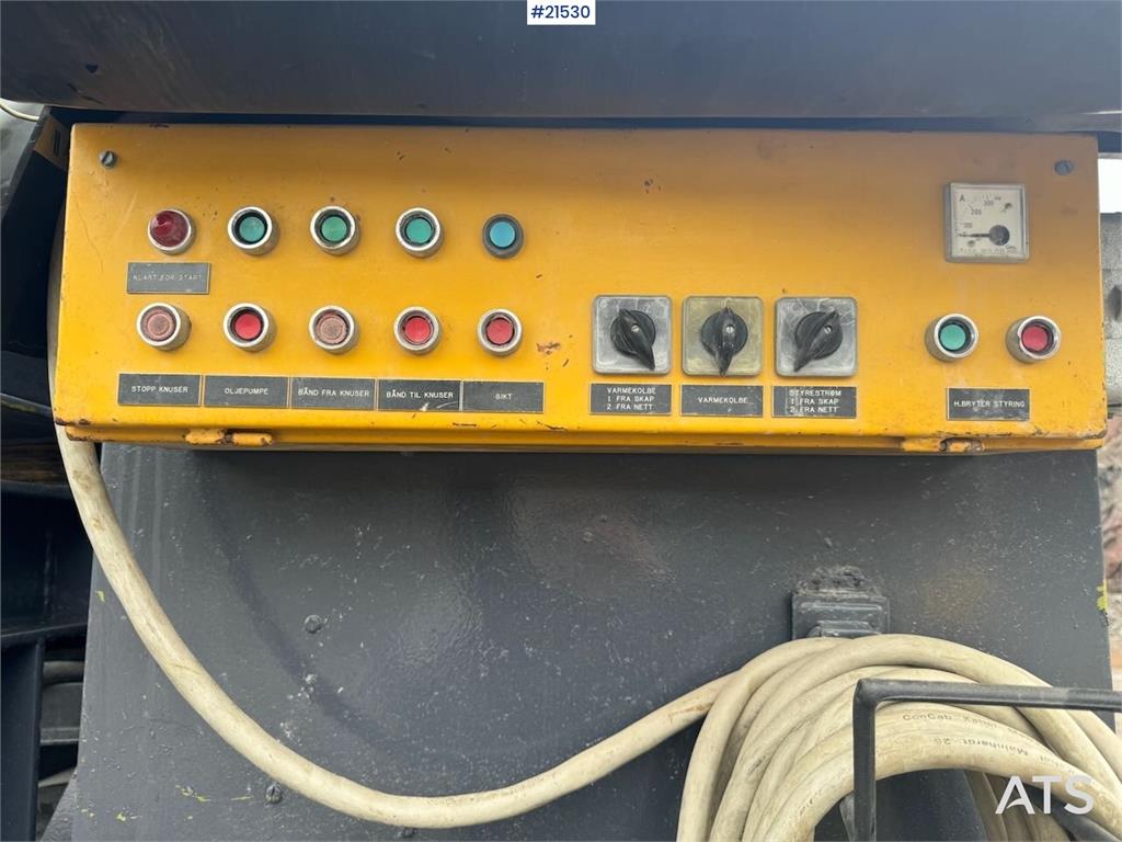 Svedala Arbrå 1336 spindle crusher with parts crusher.