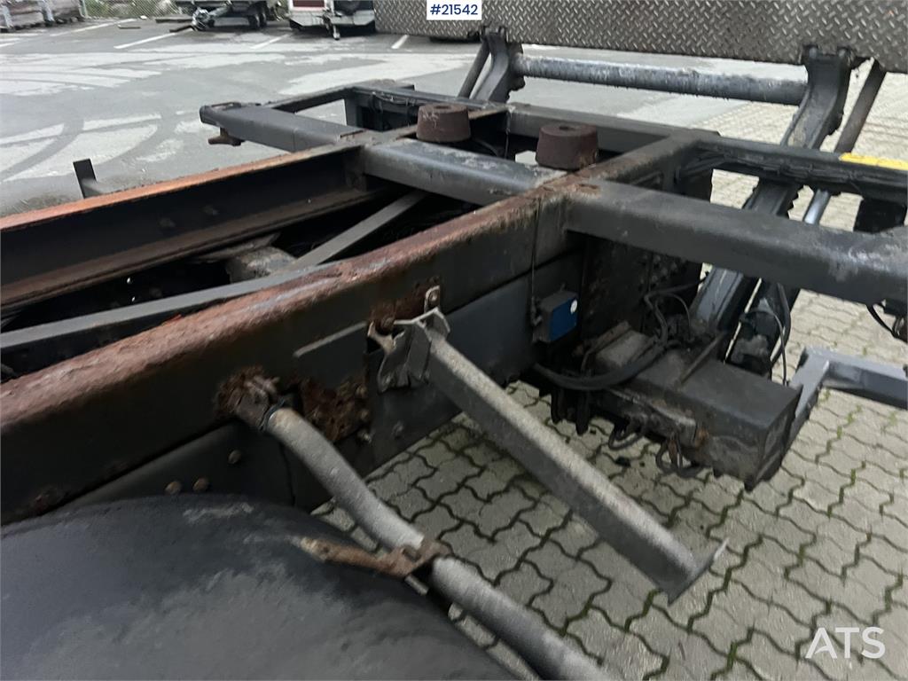 Scania P420 6x2 chassis w/ lift repair object