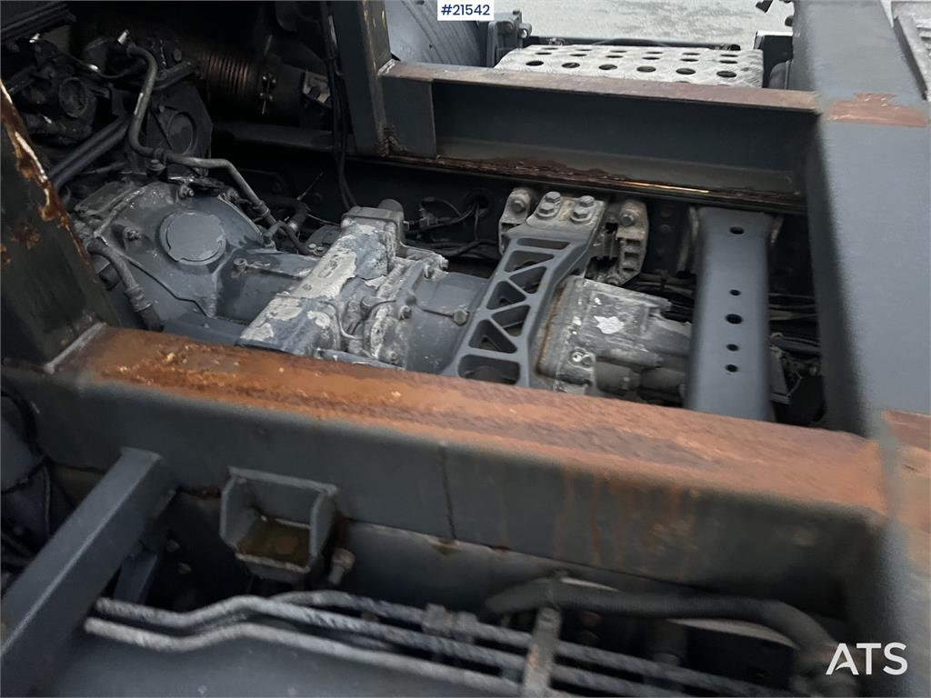 Scania P420 6x2 chassis w/ lift repair object
