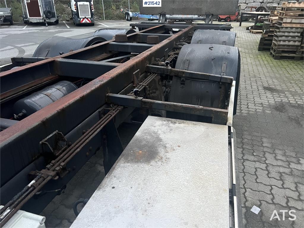 Scania P420 6x2 chassis w/ lift repair object