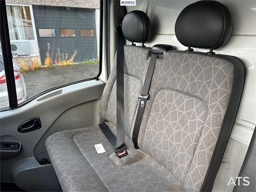 Renault Master lift truck w/ France Elevateur lift basket.