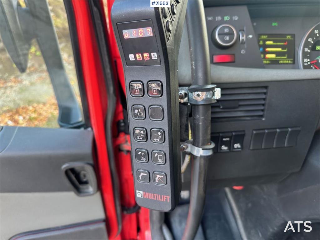 Volvo FH 500 hook truck 8x2 w/ 21 t hook. WATCH VIDEO.
