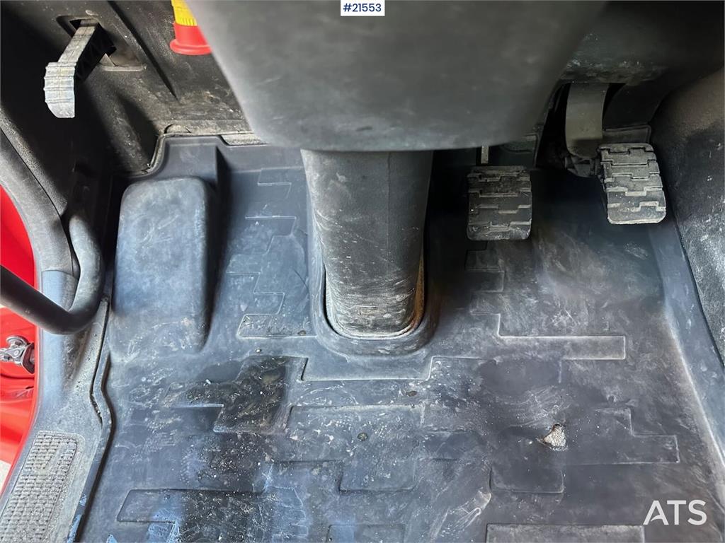 Volvo FH 500 hook truck 8x2 w/ 21 t hook. WATCH VIDEO.
