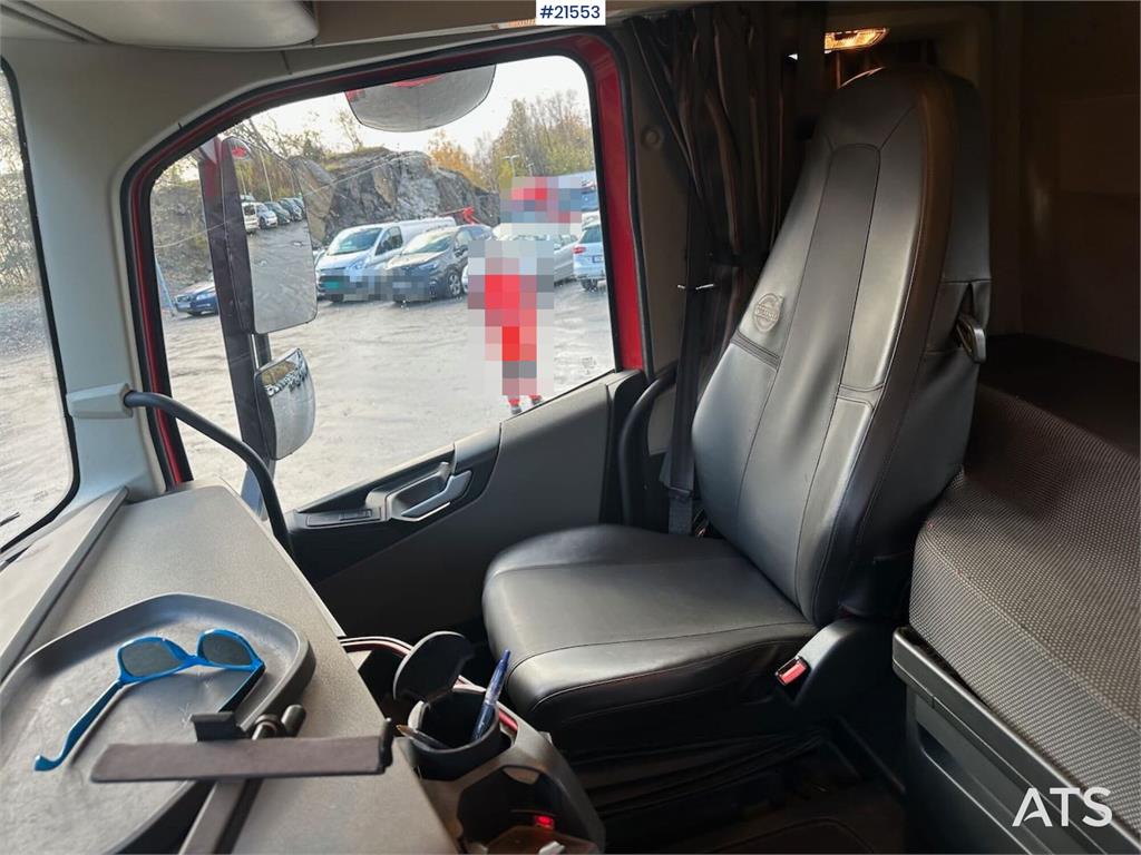 Volvo FH 500 hook truck 8x2 w/ 21 t hook. WATCH VIDEO.