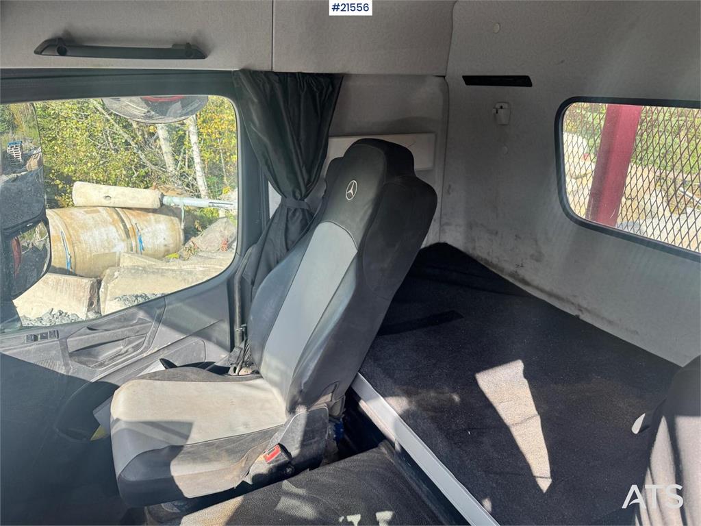 Mercedes-Benz Atego 1530 Box Truck w/ Full Side Opening. 185,000